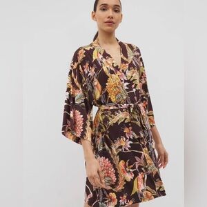 SOMA COOL NIGHTS KIMONO SHORT ROBE SIZE Small/Medium NWT!